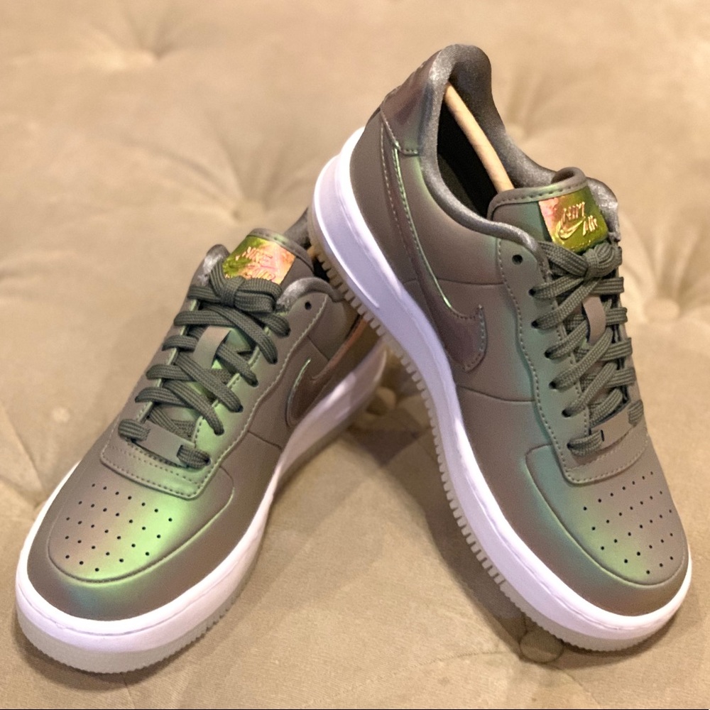 NIKE WMNS AF1 (AIRFORCE1) UPSTEP PRM LX - Brandnew - Picture 3 of 8